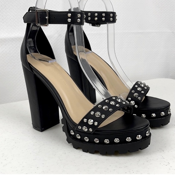 Wild Diva Spike Platform Sandals - Picture 1 of 8